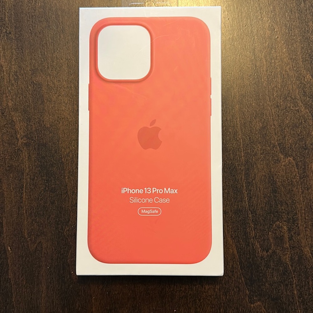 BRAND NEW APPLE iPhone 13 Pro Max Silicone Case with MagSafe - coral